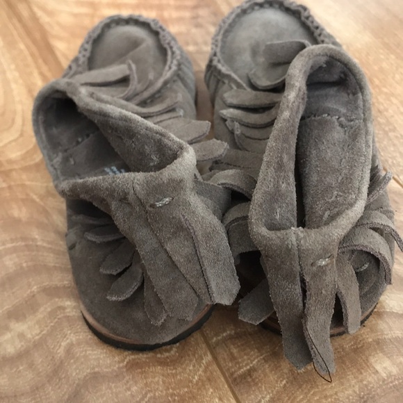 Beautiful Leather moccasins - Picture 3 of 3